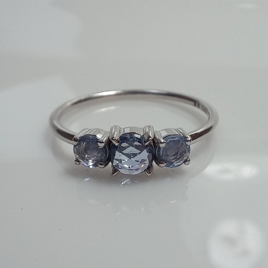 Triple Rose Rose Cut Blue Sapphire Ring, 14K Three Stone Rose Cut Sapphire Band, Dainty Blue Stone Band, Stackable Blue Sapphire Ring